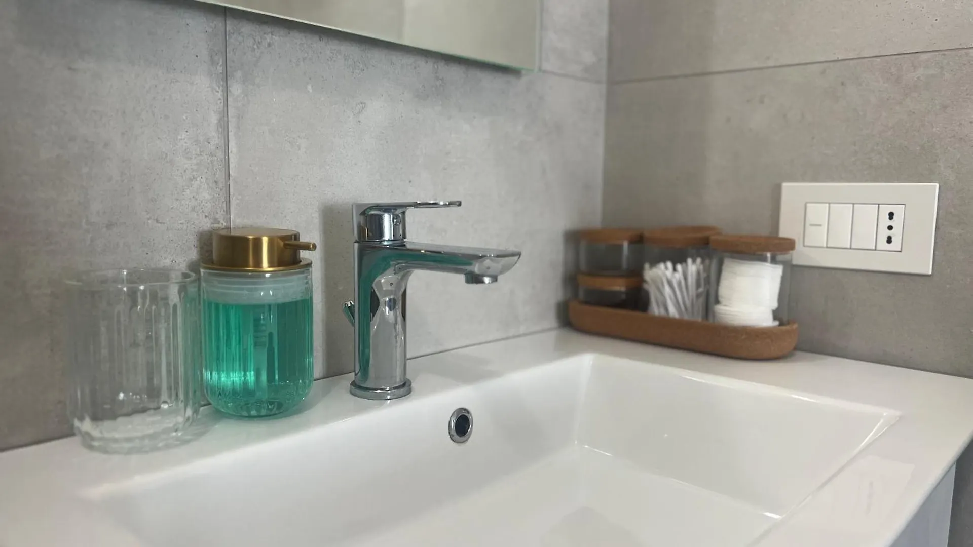 Apartmán Regina Milano In Melegnano - Wifi, Breakfast Box And Terrace Itálie
