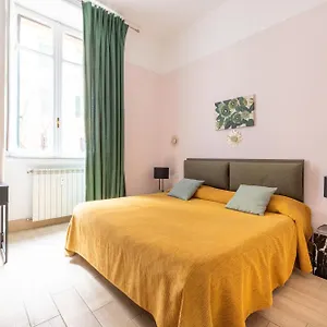 https://domus-castroni-scipioni.it-romehotels.com
